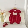 Roupas de Bebê Verão Estilo Fino Macacão para Bebê Menina Vermelho Festivo 100 Dias Aniversário Roupa Formal Body para Recém-Nascido Algodão