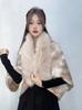 Otoño e invierno 2023 nuevo abrigo de lana de longitud media con cuello de piel de conejo grande a cuadros grandes de moda capa chal ropa exterior