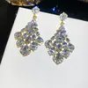 Pendientes de gota con incrustaciones de diamantes estilo corte europeo y americano para mujer, pendientes de lujo ligero y de alta gama para fiestas, cenas y novias