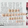 Manicure Floral Branca Elegante e Exquisita, Unhas Francesinha Nude Usáveis, Unhas Curtas, 24 Peças de Adesivos de Unha Postiça Prontos