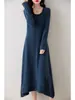 Vestido de malha de lã pura feminino outono e inverno Novo gola U cashmere roupa íntima comprimento médio solto emagrecedor vestido suéter