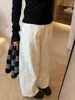 Pantalones blancos para mujer 2026 nuevo estilo talla grande ropa de trabajo jeans con un diseño para figuras tipo pera, pantalones de pierna ancha con un corte curvo