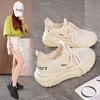 Sapatos de Verão Femininos Novos Sapatos de Malha Vazada Respirável Sapatos de Lona Femininos Estilo Coreano Combinação com Tudo Solado Grosso Tênis Fly-woven Casual Sapatos Torre