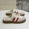 Tênis de Treino Alemão com Solado Macio para Mulheres, Novo Estilo Verão 2026, Slip-On Fechado na Ponta, Sapatos Preguiçosos Retro sem Calcanhar para Mulheres