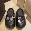 Calzado Exterior Grueso de Dibujos Animados con Suela Gruesa Zapatos Cueva Tacón Súper Alto para Mujer 9.5CM Vestido de Verano Chanclas Baotou de Playa