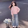 Conjunto Versátil Dulce: Top Nuevo de Patchwork con Lazo para Primavera y Otoño 2026 Combinado con Jeans de Estrellas