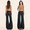 Jeans boca de sino azul escuro de cintura baixa para mulheres petite, calça flare fina solta não apertada para o verão de 2026
