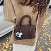 Bolso de mano tipo bolos de piel suave, moderno y versátil, para mujer, estilo Boston, bandolera de hombro de gran capacidad, 2025.