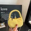 Mini bolsa de camurça de nicho transfronteiriça para mulheres, bolsa de ombro/transversal versátil de corrente retro de outono de alta qualidade