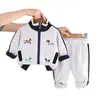 Traje Moderno para Meninos 2025 Primavera e Outono Nova Moda Bebê Desenho Animado Coreano Etiqueta de Cachorrinho Conjunto Esportivo de Duas Peças