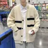Cárdigan de punto casual a rayas para otoño e invierno para hombre, chaqueta holgada de cuello en V estilo coreano, suéter casual versátil para estudiante