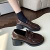Zapatos de Cuero Versátiles Retro con Tacón Grueso y Suela Gruesa para Mujer, Nuevo Estilo Primavera 2026, Mocasines Franceses sin Cordones para Personas Menudas
