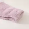 Nuevo estilo felpa imitación pelo de conejo ins guantes de invierno para mujer forro polar cálido lindos a prueba de frío color sólido cinco dedos invierno