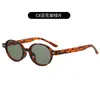 Gafas de Sol Ovaladas Estilo Retro Americano Estilo Ins para Mujer Gafas de Moda Tachonadas Tendencia Estilo Callejero Personalidad Gafas de Sol para Street Style