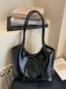 Bolso de Hombro Cruzado de Moda Primavera 2026, Bolso de Hombro Casual con un Elegante y Sencillo Diseño de Lazo