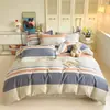 Juego de Ropa de Cama Grueso de Cuatro Piezas de Algodón de Xinjiang Ecológico Funda de Edredón Estampada Cepillada Fundas de Almohada Sábana de Cama Doble para Uso en el Hogar Juego de Tres Piezas para Dormitorio