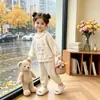 Conjunto de dos piezas de moda para niños estilo coreano, nuevo para primavera y otoño: sudadera de manga larga holgada y pantalones de pierna cónica - un conjunto elegante