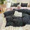 Estilo Coreano Estilo Blogger Set de Cuatro Piezas de Felpa de Leche Engrosada Estilo Princesa Fresca Clase A Set de Tres Piezas de Felpa para Bebé con Encaje y Dibujos Animados