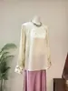 Zhi Li Estilo Chino Nuevo Estilo Nacional Bordado Cuello Alto Jacquard Base de Peonía Camisa 2026 Otoño Nueva Llegada Top Elegante