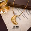 Collar con Diseño Creativo de Croissant Estilo Coreano, Cadena Versátil Minimalista de Nicho para Suéter, Colgante de Moda de Alta Gama para Mujer