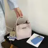 Bolsa de Mão Pequena Elegante de Alta Qualidade para Mulheres 2026 Nova Moda Versátil Bolsa Transversal Tendência Bolsa Mais Vendida Bolsa Saco