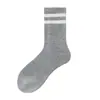 Calcetines Deportivos para Hombre hasta la Pantorrilla con Rayas, Transpirables y Absorbentes del Sudor, Adecuados para Primavera, Otoño e Invierno, Calcetines Largos para Baloncesto, Calcetines Rojos Deportivos