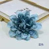 Cabeza de Flor de Dalia de Otoño Crisantemo Artificial Venta al por Mayor Decoración de Bodas Flores Guirnalda de Bosque Dintel con Flores Venta Caliente Transfronteriza