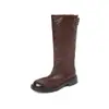 Botas de montaria femininas de cano alto em couro, novo modelo outono e inverno, botas de couro genuíno de salto médio e perna reta, acabamento desgastado, tamanho 40
