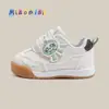 Zapatos para Bebé y Niño Pequeño, Zapatos Blancos para Niños, Zapatos Deportivos para Niños y Niñas, Modelos Primavera y Otoño 2026, Zapatos Forrest Gump de Suela Suave, Tenis Antideslizantes