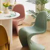Sillas de comedor apilables estilo nórdico para uso doméstico, sillas de reunión de diseño simple, sillas de respaldo de plástico de moda, sillas Panton, sillas de tocador
