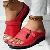 Sandalias de suela gruesa para mujer de talla grande, estilo europeo y americano, ligeras y cómodas, con decoración de hebilla de cinturón, novedad de verano 2026 para comercio exterior