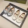 Ins primavera nuevo 0-2 años bebé zapatos para niño pequeño elástico velcro lazo zapatos de princesa suela suave zapatos de superficie suave marea