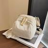 Bolsas para Mulheres 2025 Inverno Nova Moda Casual Bolsa Concha Veludo Versátil Grande Capacidade Ombro Único Transversal para Mulheres