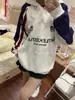 Sudadera con capucha de peso pesado estilo americano de moda con bloques de color y mangas raglán para hombre, corte holgado, diseño de nicho, chaqueta versátil para pareja para otoño e invierno
