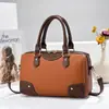 Exquisito bolso de mano para mujer, nuevo modelo 2026, bolso Boston de alta gama más vendido, moderno bolso de hombro y bandolera con tachuelas