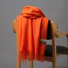 Novo Cachecol de Cashmere Estilo Coreano SKY Cachecol Quente Espessado com Franjas Feminino Versátil Cor Sólida Xale Grande Outono e Inverno