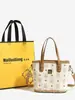Bolsa Feminina 2026 Novo Estilo Bolsa de Ombro Único Transversal Elegante Estampada Fofa Pequena Quadrada Bolsa Saco Estilo Coreano Cesta de Mercado