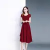 Vestido feminino solto de verão, cintura justa, slim fit, elegante, comprimento médio, em formato de A, gola redonda, tamanho grande