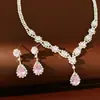 Aretes y Collar Redondos de Gota de Agua con Circonitas y Tachuelas Plateadas, Cadena para Clavícula de Lujo Ligero de Nicho, Conjunto de Joyería Exquisito de Alta Gama