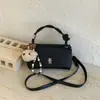 Bolso Pequeño Simple con Patrón de Lichi para Mujer 2026 Nuevo Estilo Bolso de Mano Tipo Almohada Bolso Cruzado Texturizado para Hombro de Principios de Primavera