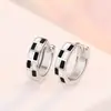 Pendientes Personalizados de Tablero de Ajedrez Blanco y Negro Transfronterizos para Mujer Estilo Ins Pendientes de Alta Gama Modernos Retro Pendientes Elegantes de Goteo de Aceite de Nicho
