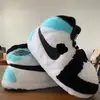 Zapatos sucios para hombre y mujer, un par de cono de felpa peluda, zapatos de invierno raros de algodón de coco, zapatillas divertidas de algodón Aj, venta al por mayor