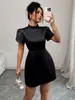 Vestido Curto de Cetim com Laço nas Costas, Gola Alta e Ajuste na Cintura, Elegante, Temperamento Europeu e Americano, Verão 2026