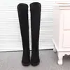 Botas Femininas Acima do Joelho 2026 Outono/Inverno Novas Botas de Cano Único Ins Botas de Cano Alto Femininas Veludo Plus Base Plana Emagrecedoras Fosco Salto Grosso