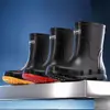 Botas de lluvia para hombre, estilo nuevo, de media pantorrilla, impermeables, antideslizantes, duraderas, cálidas, adecuadas para pescar, uso en la cocina y como botas de trabajo
