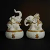 Fruta de Marfil Imitación con Tallado Dorado, Elefante Artesanal Atractor de Fortuna, Decoración de Coche, Sala de Estar del Hogar, Vestíbulo, Decoración de Mesa