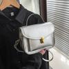 Bolsa quadrada pequena mais fácil de combinar para mulheres, bolsa simples, transversal, de couro macio, bolsa transversal, nova bolsa mensageiro retrô 2025