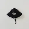 Sombrero de Bebé Yipan Otoño e Invierno Nuevo Letra Oay Pana Sombrero de Pescador Unisex a Prueba de Viento y Cálido
