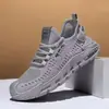 Sapatos Masculinos 2026 Novidades Primavera e Verão Tênis Esportivos Confortáveis Sapatos Casuais Respiráveis Masculinos Atacado de Comércio Exterior