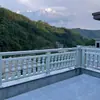 Corrimão de Liga de Alumínio para Exterior com Acabamento Pedra Imitação Corrimão de Guarda-Corpo para Varanda Mármore Imitação Corrimão de Gradeamento Coluna Romana para Terraço de Villa